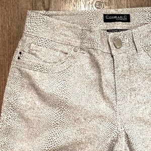 Conrad C Grey Snakeskin Jeans!!! Stretchy!!! Size 4